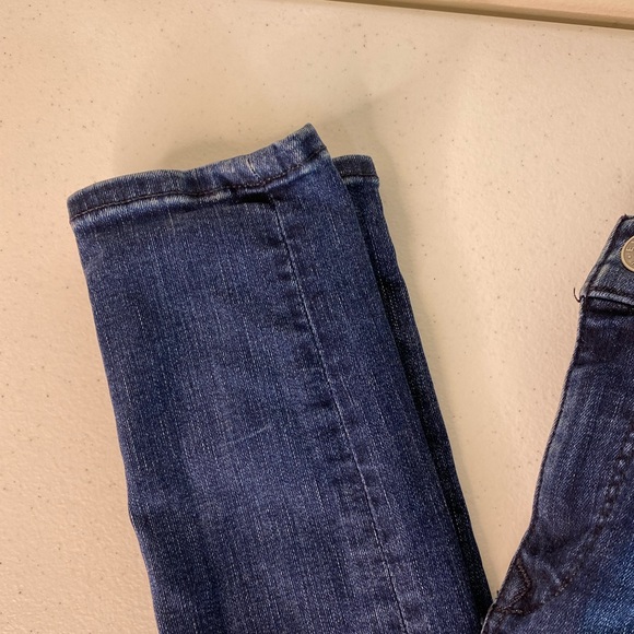 Express Mid Rise Dark Wash Legging Jean - Picture 5 of 8